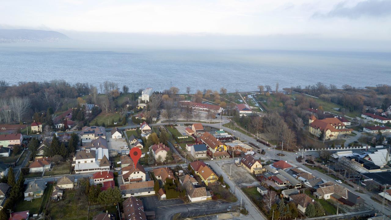 Pingvin Cukraszda Apartman Balatonmáriafürdő Εξωτερικό φωτογραφία